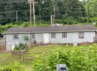 1550 Old Trail Rd #A, Etters, PA 17319