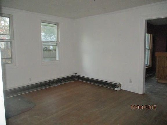 3rd image of 108 S Catherine St