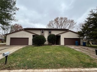 2 Sarpy Rd, Belleville, IL 62221
