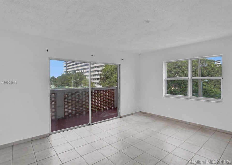 1st image of 3660 NE 166th St APT 316