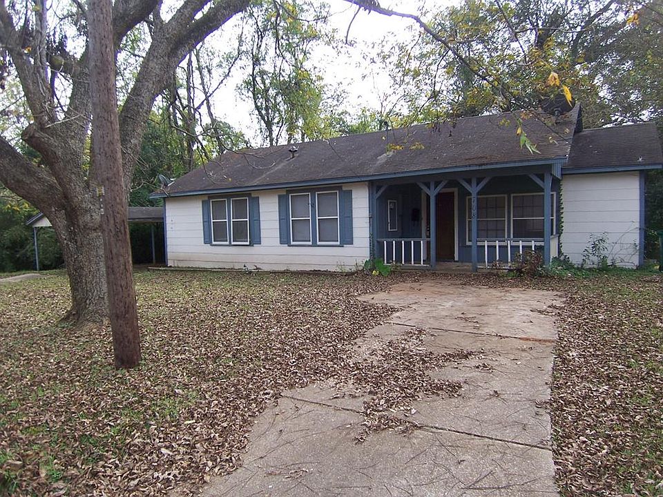 1st image of 708 E Brazos St