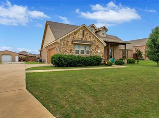 284 Highland Dr, Aledo, TX 76008