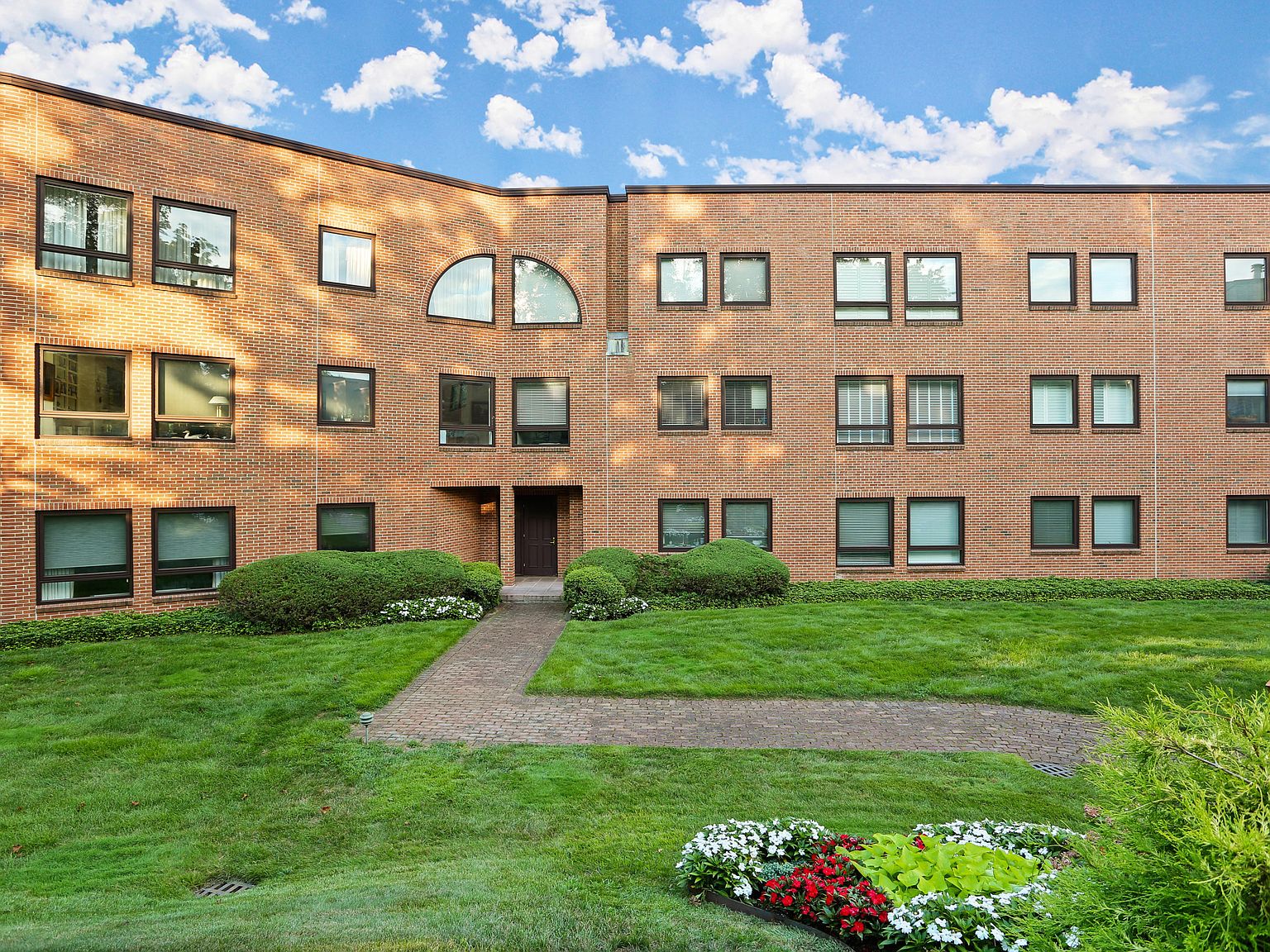 1 Milbank Ave APT 1B, Greenwich, CT 06830 Zillow