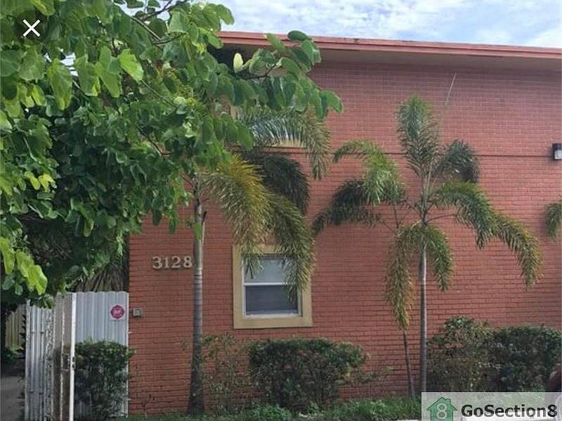 1st image of 3128 SW 12th Pl