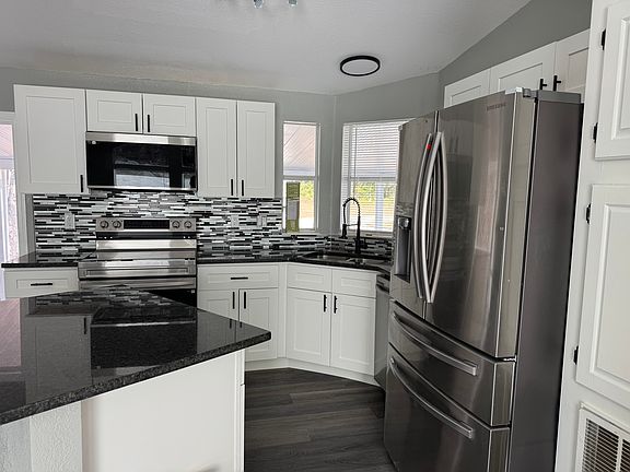 5th image of 134 Sago Cir