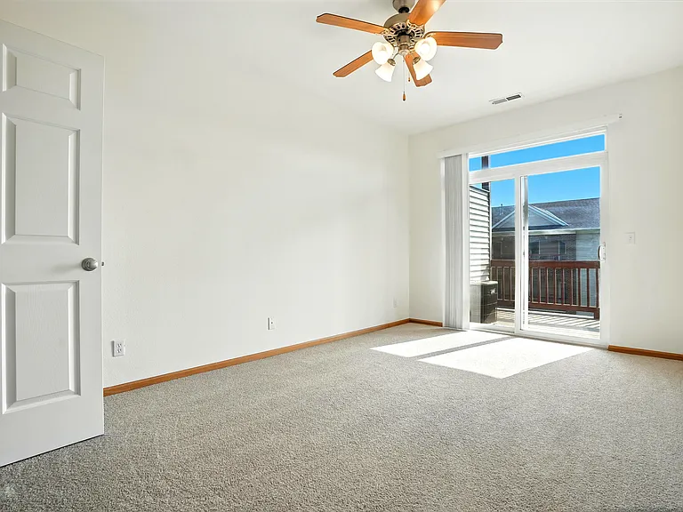 Woodridge Estates — Photo 3