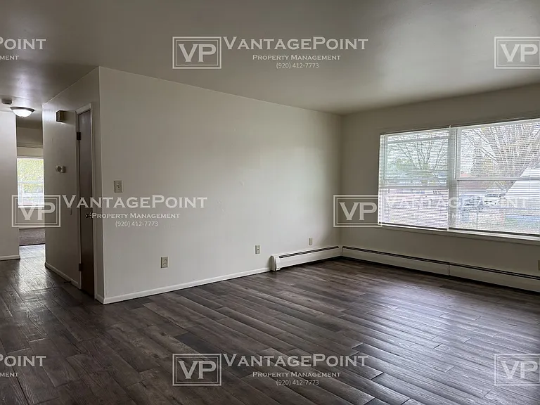 1269 Shawano Ave — Photo 17