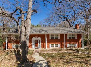 1727 Spring Lake Dr, Arlington, TX 76012