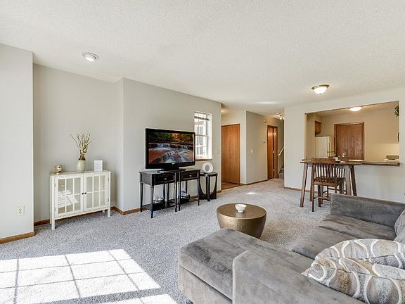 5th image of 2040 Shenandoah Ct Unit C