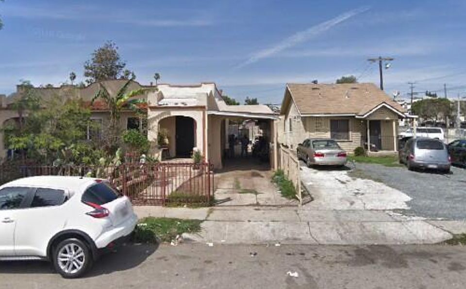 1st image of 817 W 85th St