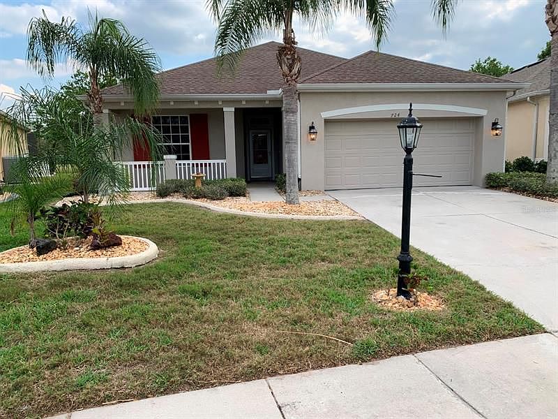 1st image of 724 Camellia Green Dr