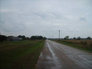 3rd image of 682 Sommerfeld Dr