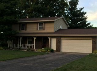 7254 Harmon Ln, Jenison, MI 49428