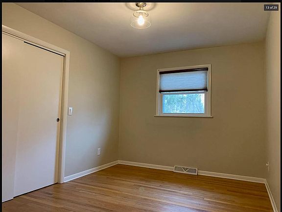 3rd image of 1906 E Hillside Dr