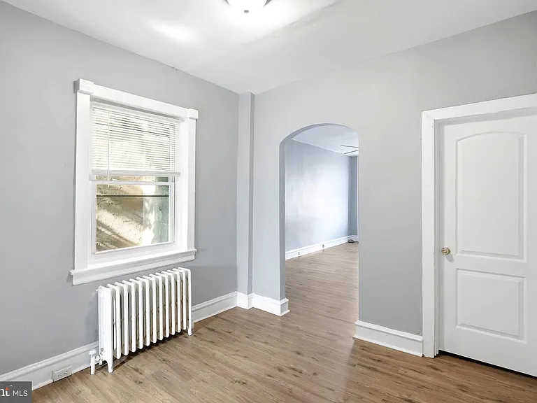 1631 S Etting St — Photo 7