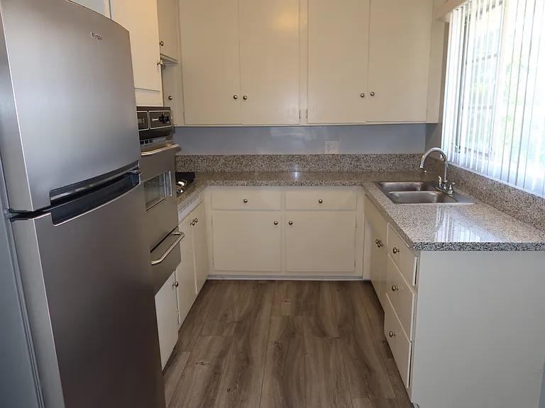 428 S Hamel Rd #10 — Photo 6