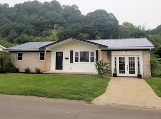 1749 Waldo Dr, Ironton, OH 45638