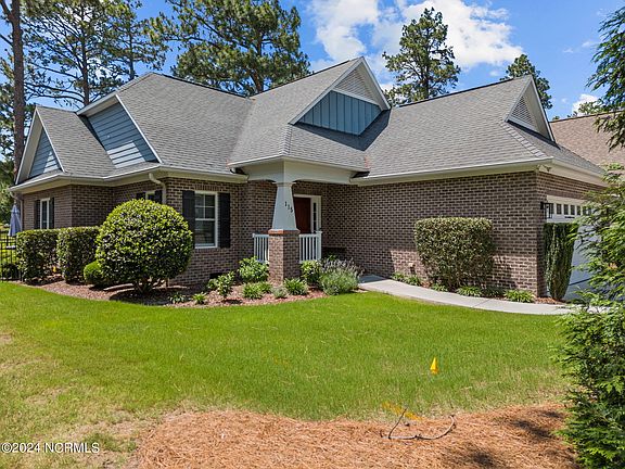 4th image of 115 N Bracken Fern Lane