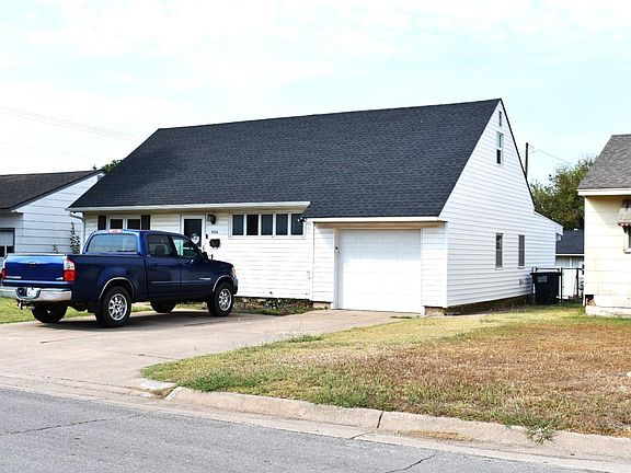 2nd image of 906 N 19th St
