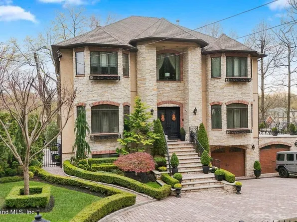 563 Todt Hill Road image 1 of 87