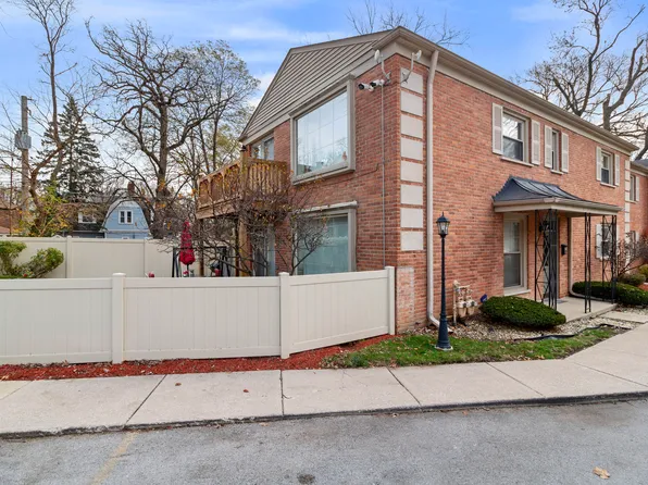 1623 W 103rd St #C1, Chicago, IL 60643