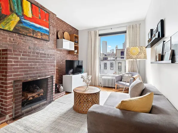 116 W 76th St APT 5R, New York, NY 10023