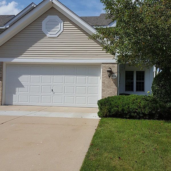 2 car garage cornerlot