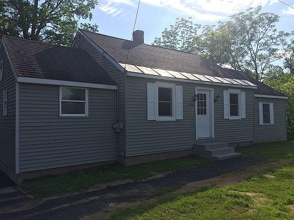 Front of Home with Sidewalk