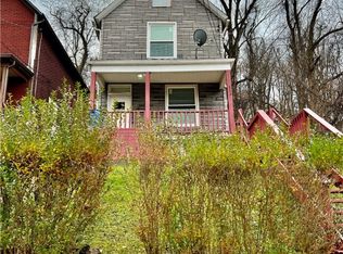 208 Rolfe St, Pittsburgh, PA 15221