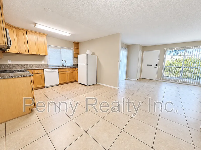 3 bed, 1.5 bath, 1113 sqft, $3,880 — Photo 4