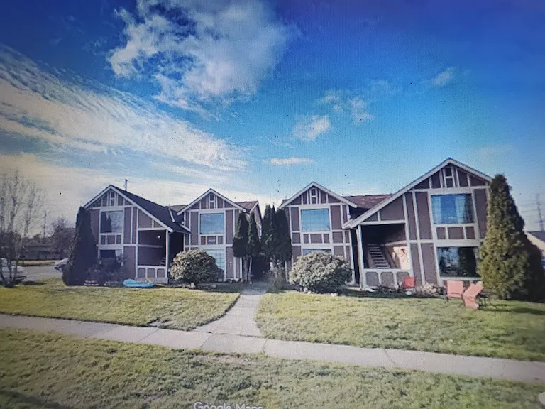 2618-2620 R Ave #2620-A — Photo 1