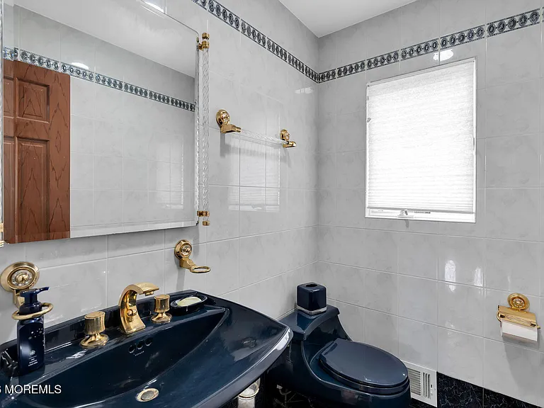 30 Scott Dr — Photo 13