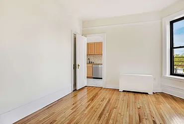 Rented by Akelius Real Estate Management