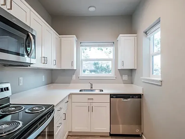 4125 Market St NE #204 — Photo 4