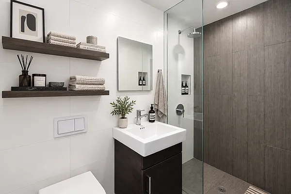 Bathroom, photo 1