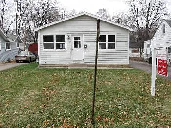 118 E Willow Dr photo 1