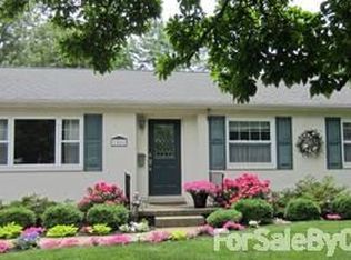 1481 Westminster Dr, Columbus, OH 43221