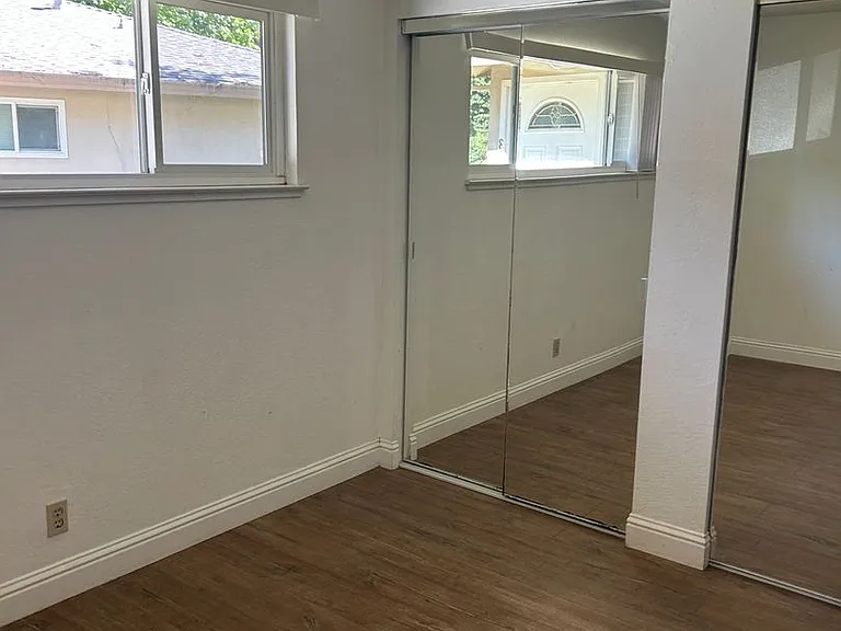 5129 Connecticut Dr #1 — Photo 9