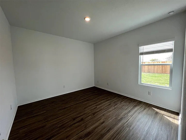 415 Halfmoon Dr — Photo 6