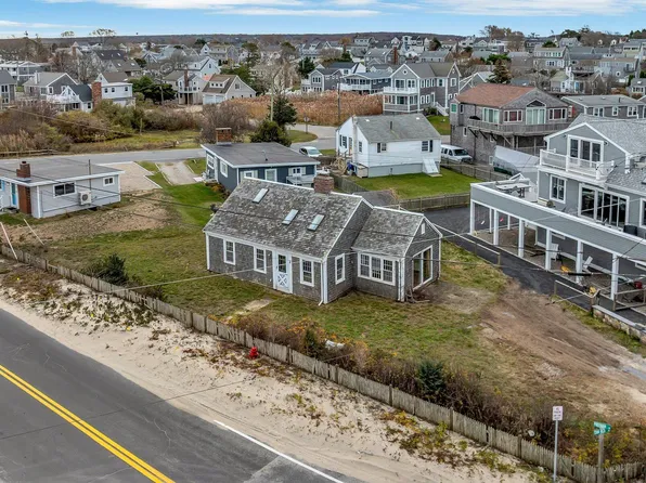 2 Freeman Avenue, Sandwich, MA 02563