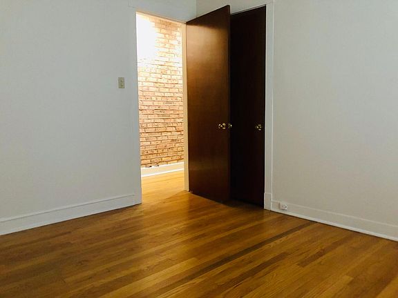 4th image of 6629 N Glenwood Ave #2