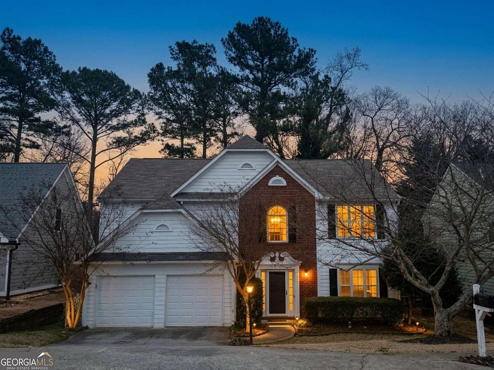 1st image of 620 Manor Glen Dr