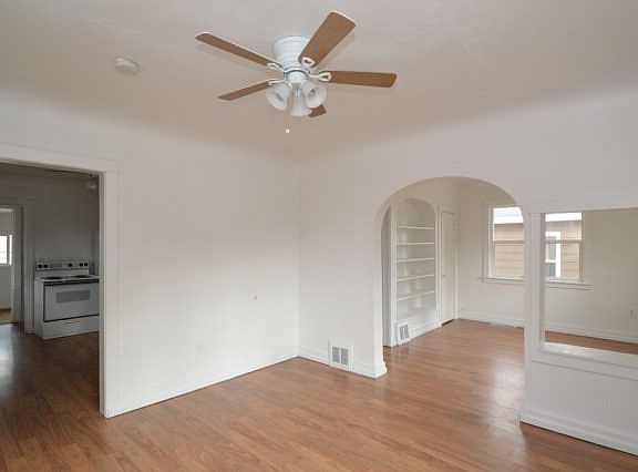 2nd image of 1585 Idaho Ave