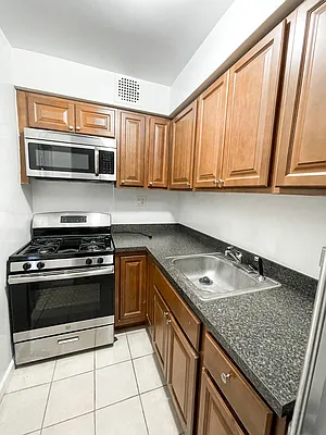 Rented by Highline Residential | media 6