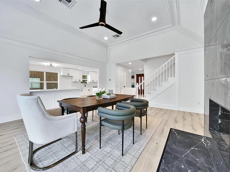 1314 Stependale Dr — Photo 3