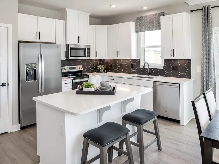 336 Lograto Ln — Photo 8