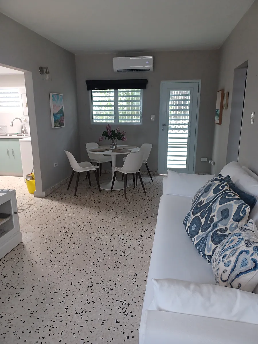 Building Photo - 2103 Calle Loiza #3