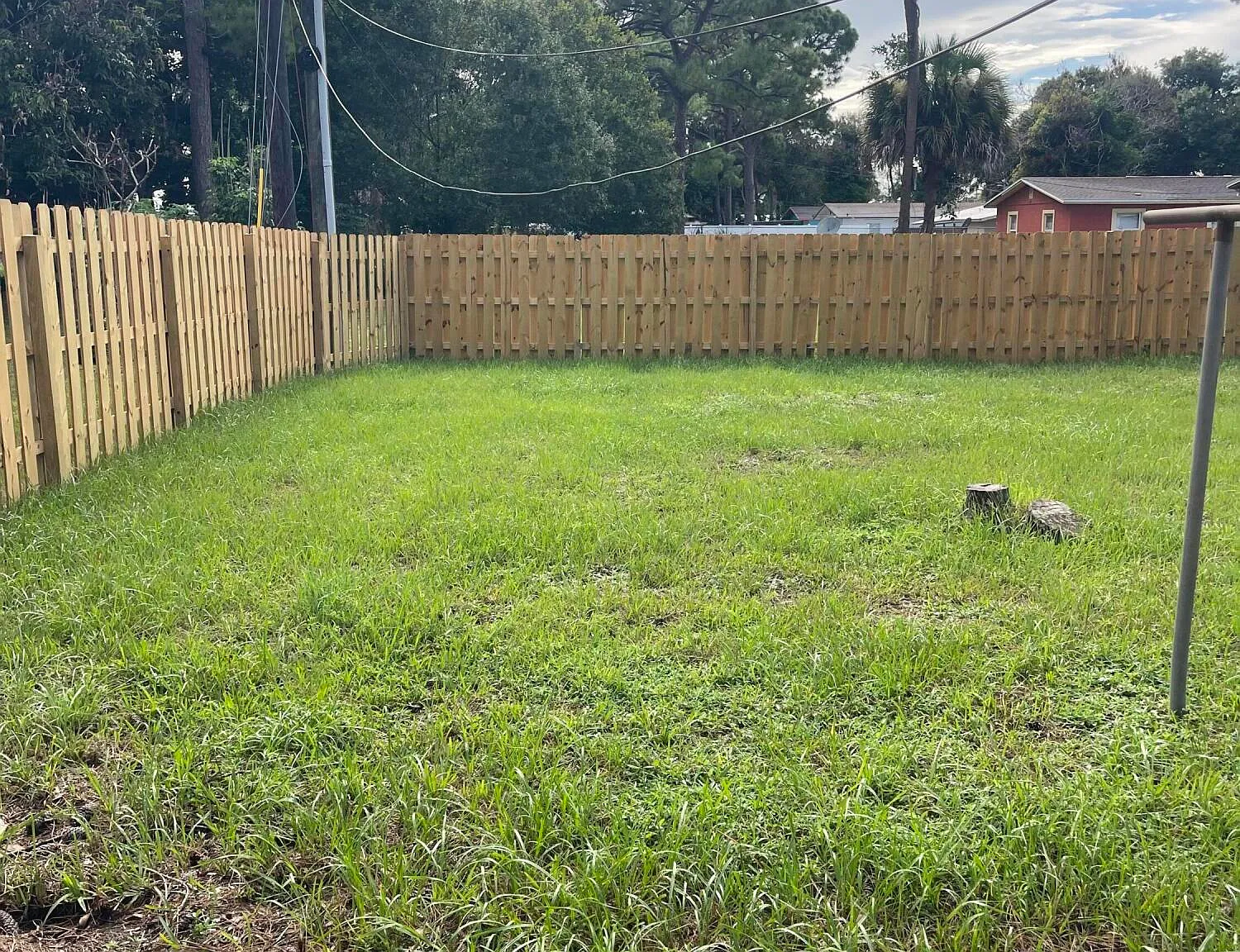 3 bed, 1.0 bath, 925 sqft, $1,800 — Photo 3