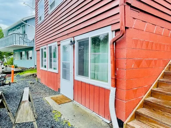 1619 Mission Rd APT 2, Kodiak, AK 99615