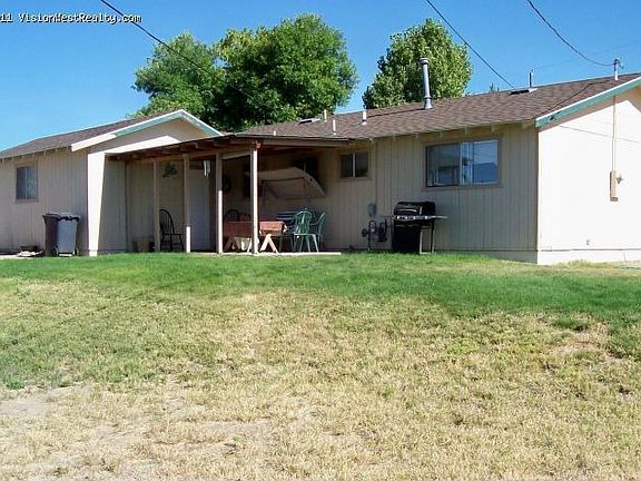 3rd image of 206 Florence Ct